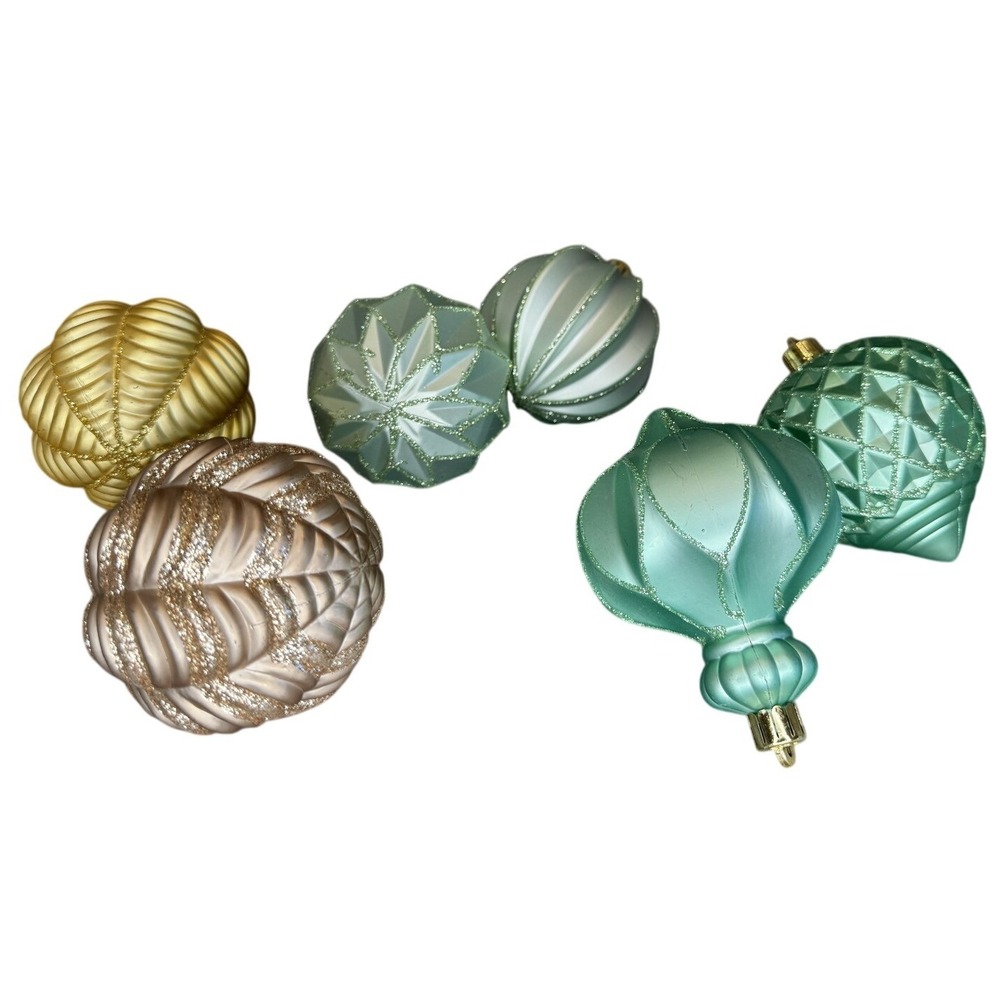 Assorted Christmas Ornaments Set 6 Seafoam Green Gold Glitter‎ Geometric Ribbed